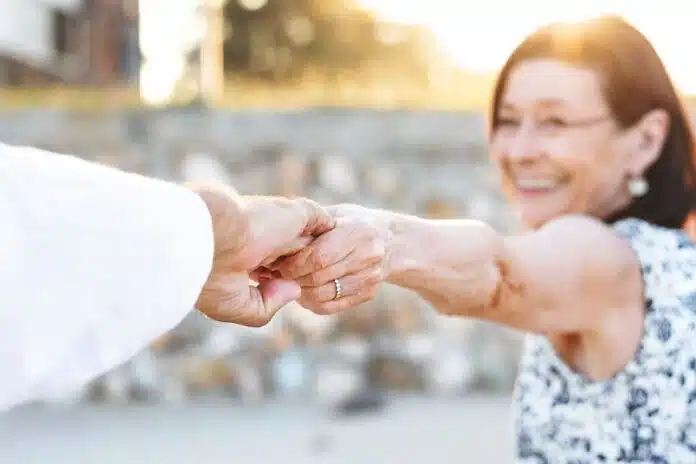 Prendre soin de sa santé en vieillissant conseils pratiques pour les seniors